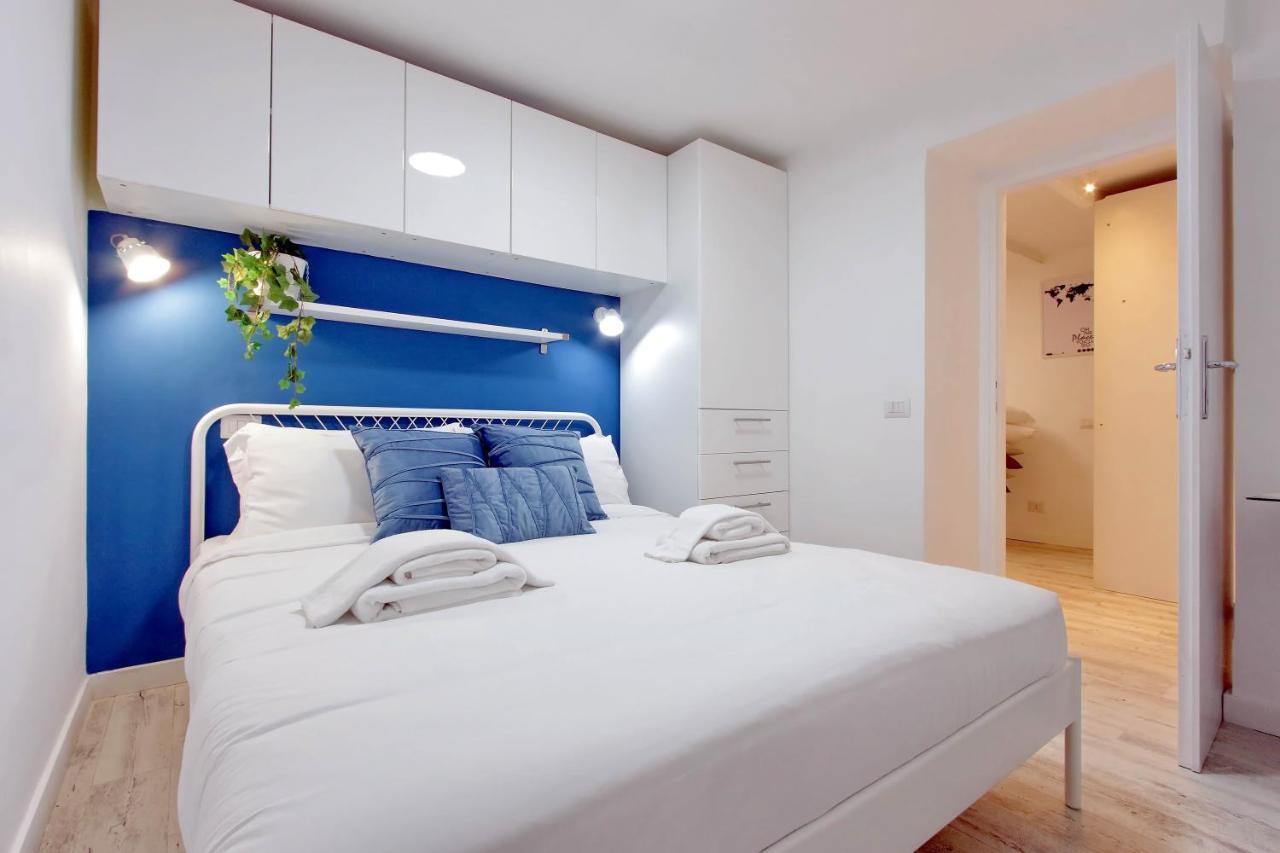 Ych-Confortevole Suite Al Colosseo Rome Bagian luar foto